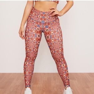 Wolven Threads Fractal High Rise Patterned Leggings